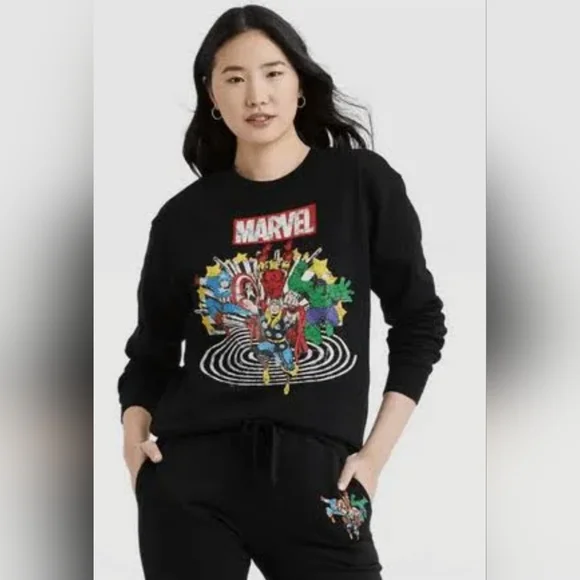 NWT Women Marvel Sweatshirt - Picture 1 of 7